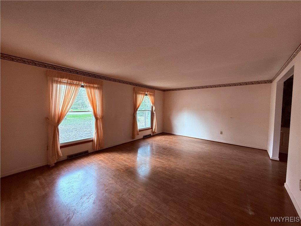 38 Poplar Avenue, Orchard Park, New York image 4