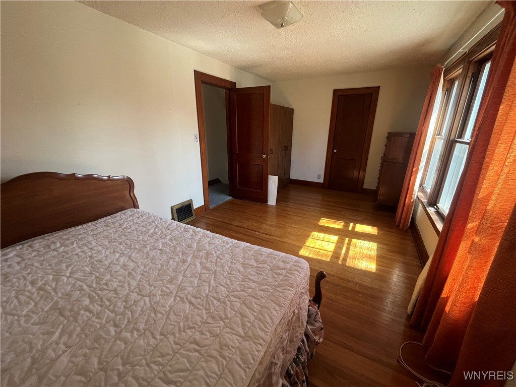 8518 Pershing Avenue, Niagara Falls, New York image 19