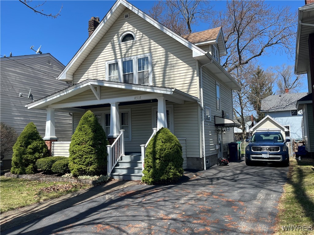 8518 Pershing Avenue, Niagara Falls, New York image 1