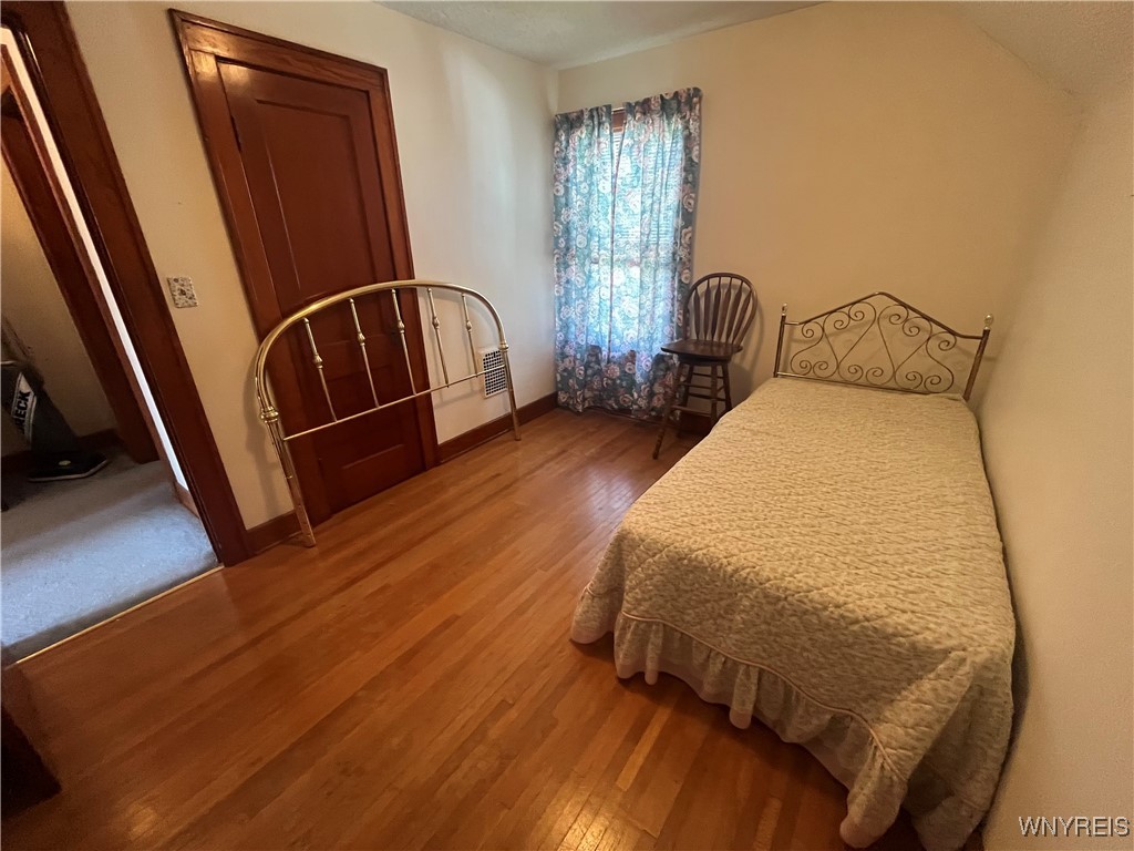 8518 Pershing Avenue, Niagara Falls, New York image 15