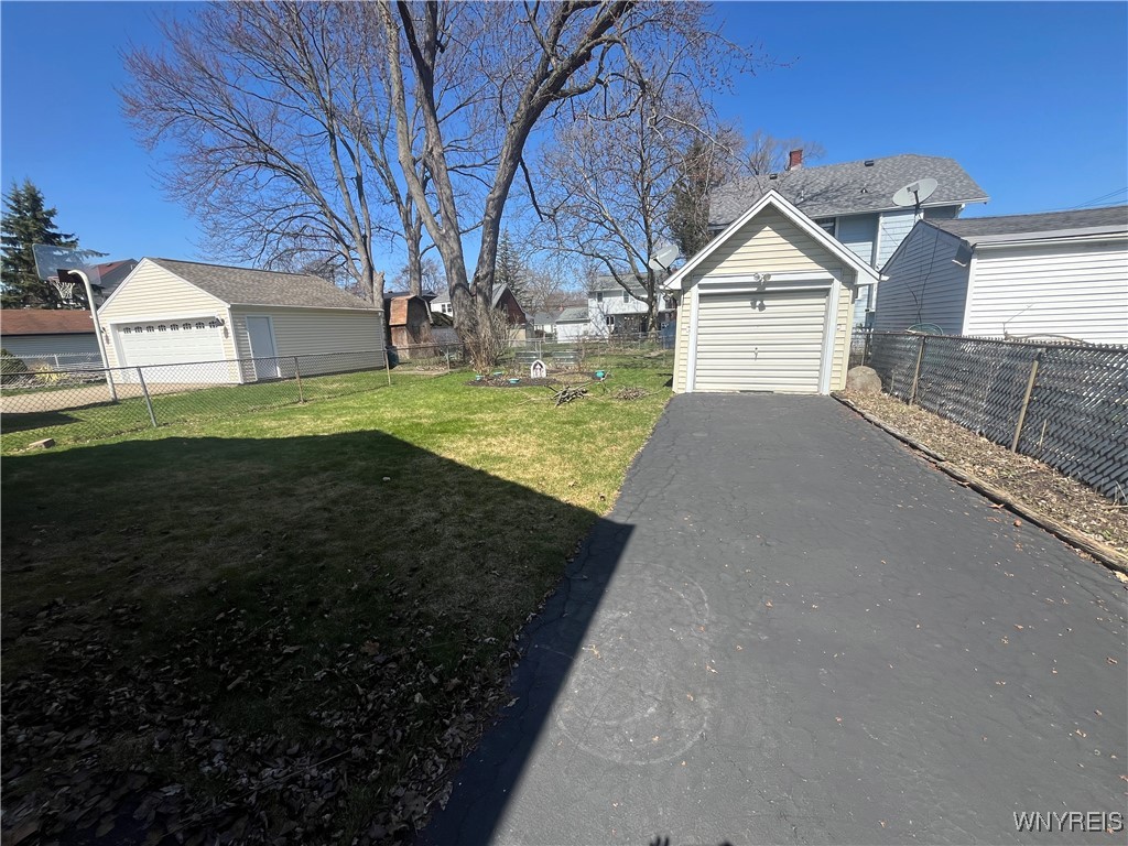8518 Pershing Avenue, Niagara Falls, New York image 6