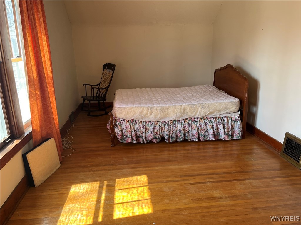8518 Pershing Avenue, Niagara Falls, New York image 20