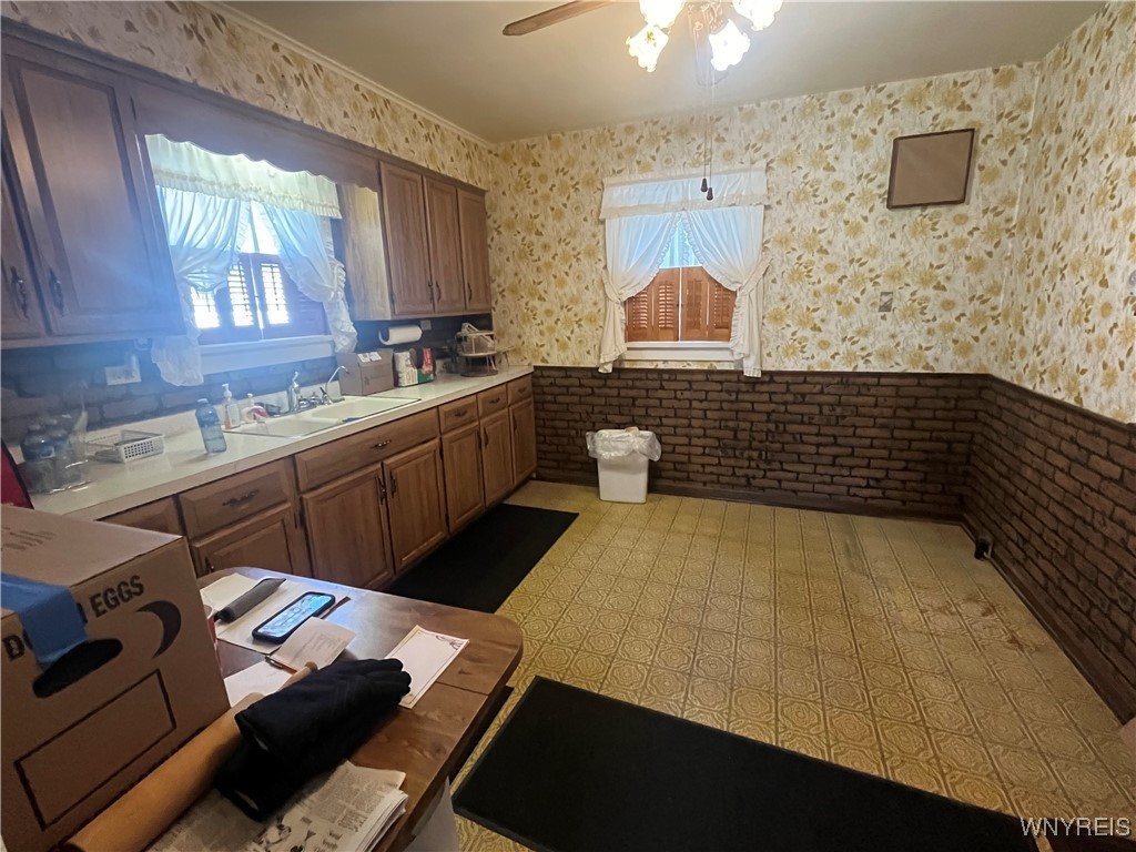 8518 Pershing Avenue, Niagara Falls, New York image 11