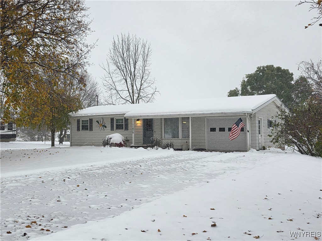 Shelby, New York 14103, United States, 3 Bedrooms Bedrooms, ,1 BathroomBathrooms,Residential,Active,242726