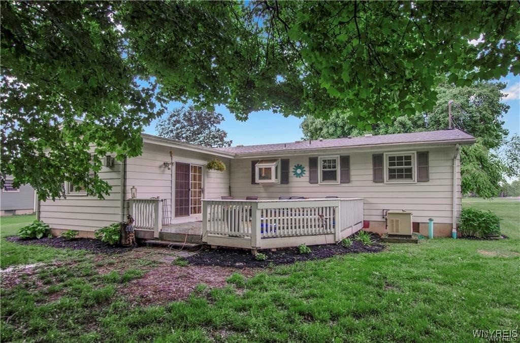 Shelby, New York 14103, United States, 3 Bedrooms Bedrooms, ,1 BathroomBathrooms,Residential,Active,242726