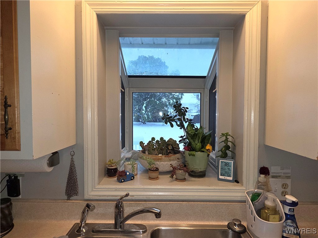 Shelby, New York 14103, United States, 3 Bedrooms Bedrooms, ,1 BathroomBathrooms,Residential,Active,242726