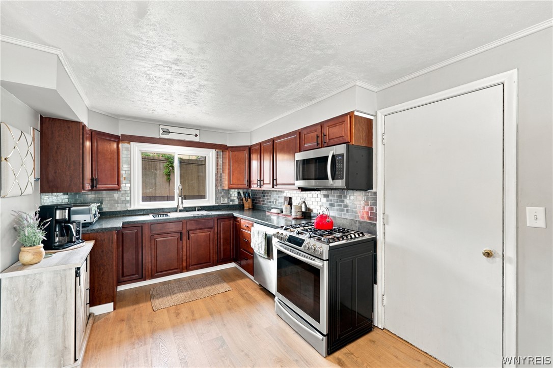 303 Woodgate Road