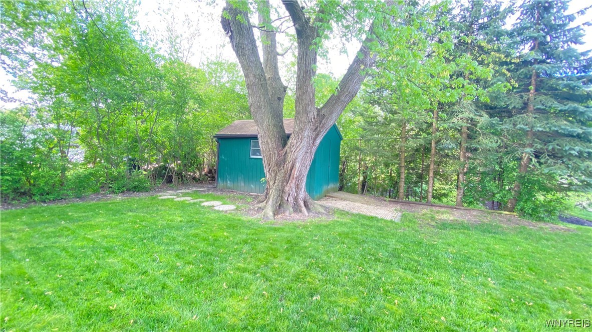 4431 Lake Shore Road, Hamburg, New York image 18