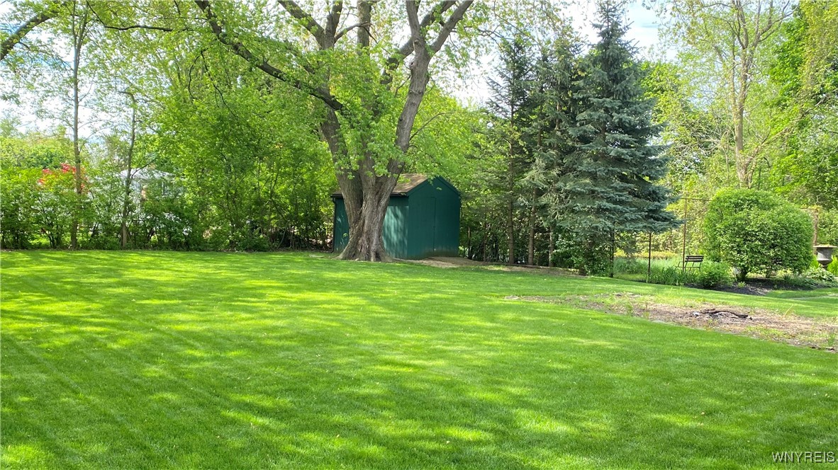 4431 Lake Shore Road, Hamburg, New York image 16