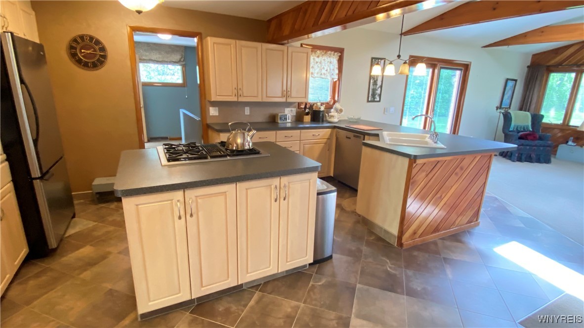 4431 Lake Shore Road, Hamburg, New York image 4