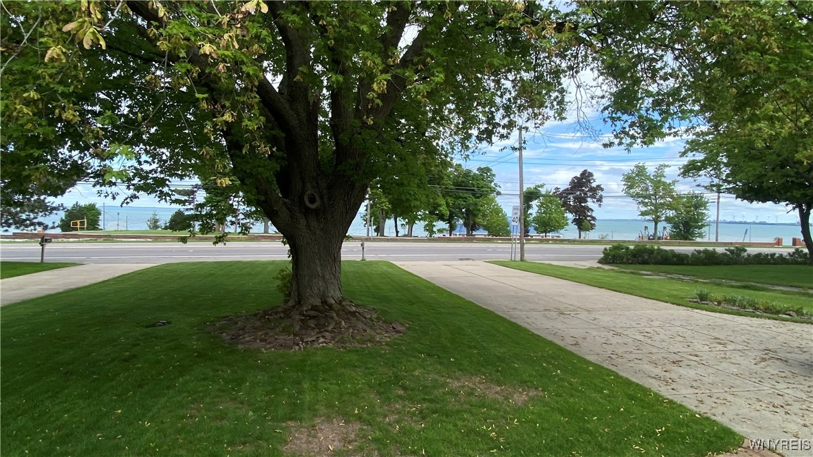 4431 Lake Shore Road, Hamburg, New York image 22