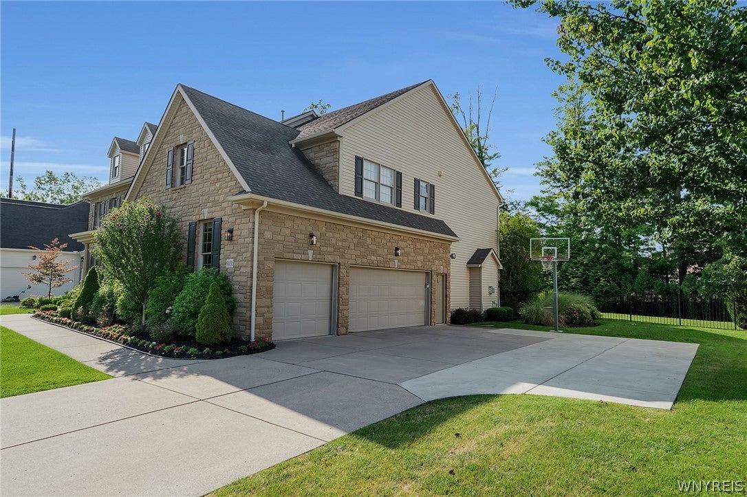 9131 Curry Lane