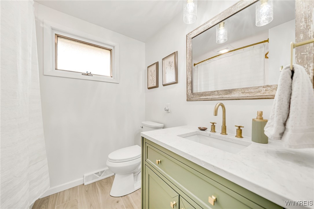 64 Fairelm Lane, Cheektowaga, New York image 13