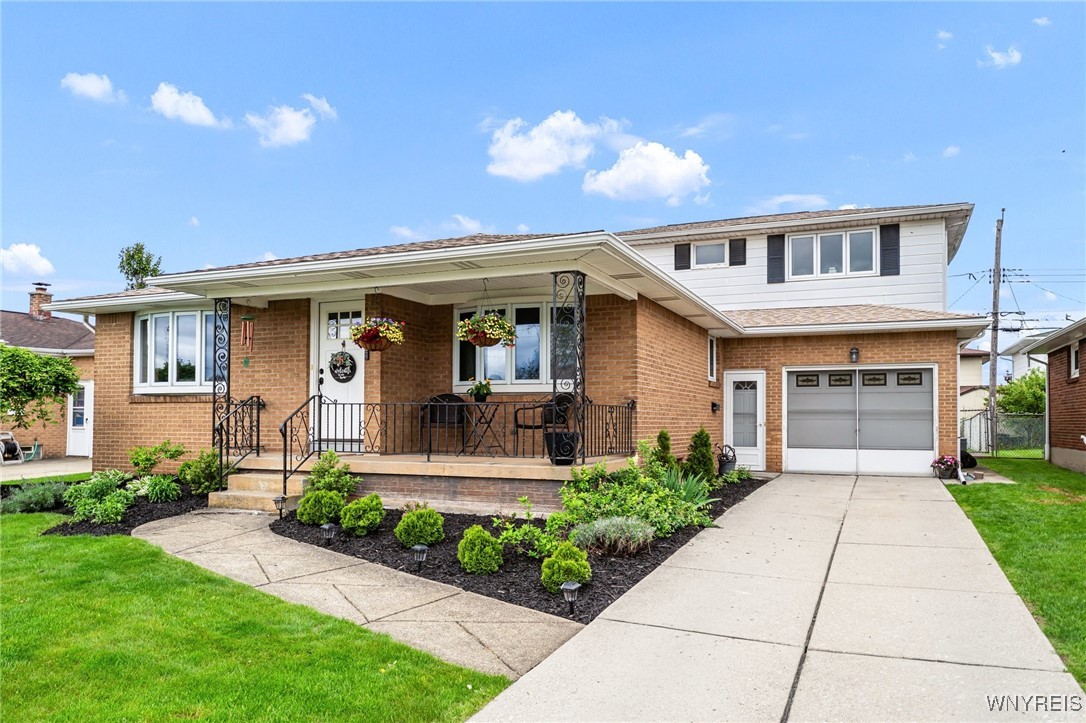 64 Fairelm Lane, Cheektowaga, New York image 1