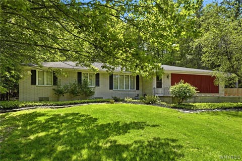 Photo of 7922 Hywood Drive, Boston, NY 14075 (MLS # B1687777)