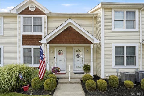 Photo of 127 Olde Stone Lane, Lancaster, NY 14086 (MLS # B1706774)
