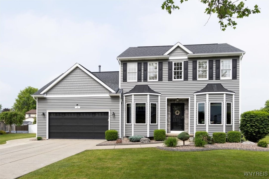 11 Ryan Street, Lancaster, New York image 1