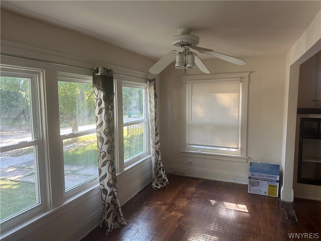 129 W Northrup Place