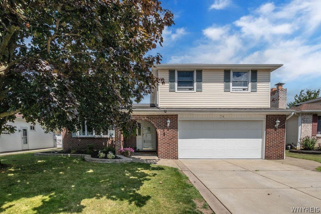 Photo of 74 S Transit Hill Drive, Cheektowaga, NY 14043 (MLS # B1704364)