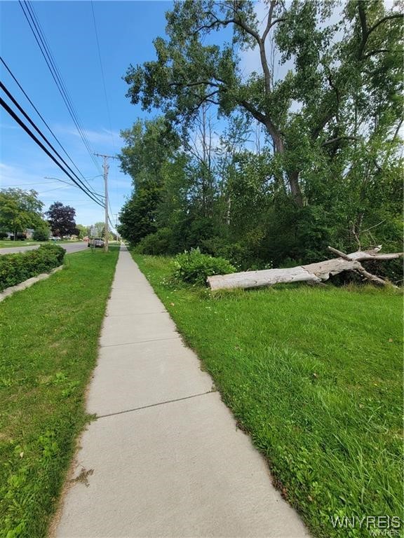 V/L Sunset Drive, Hamburg, New York image 6