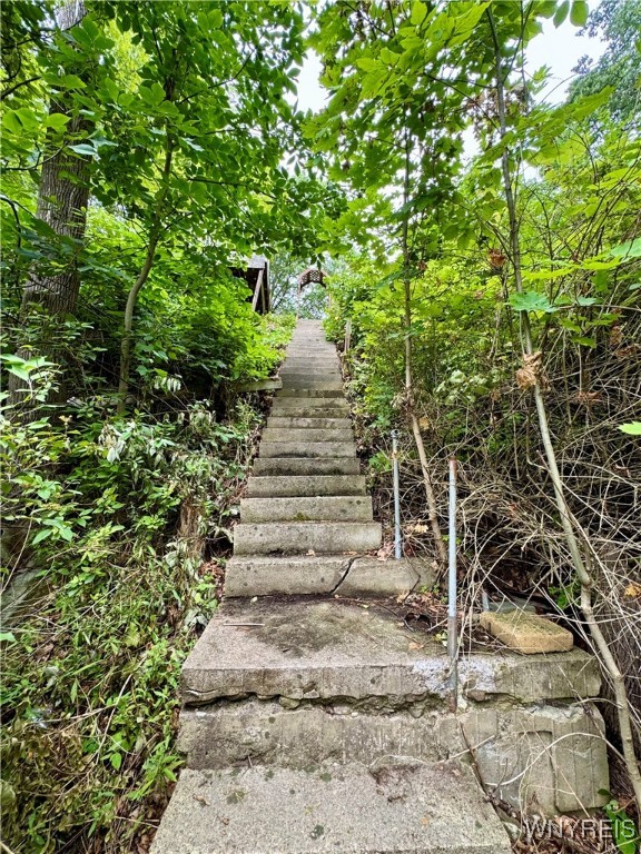 Carlton, New York 14477, United States, 4 Bedrooms Bedrooms, ,3 BathroomsBathrooms,Residential,Active,191888