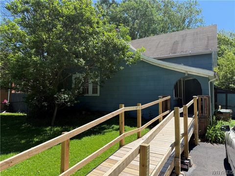 Homes For Sale - 133 Beryl Drive<br/> Cheektowaga, NY 14225