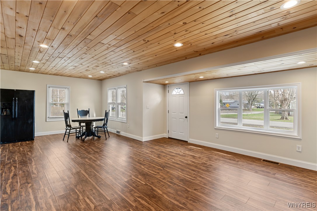 2610 Hemlock Road, Eden, New York image 8