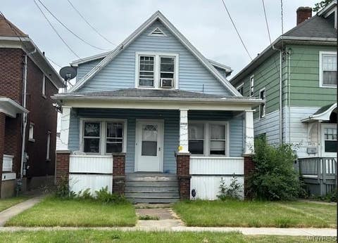 Multifamily For Sale - 2409 Woodlawn Avenue<br/> Niagara Falls, NY 14301