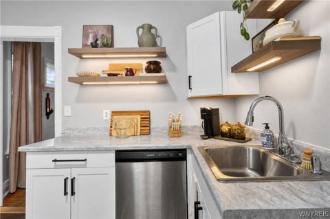 Tiny photo for 270 Lexington Avenue, Buffalo, NY 14222 (MLS # B1713432)