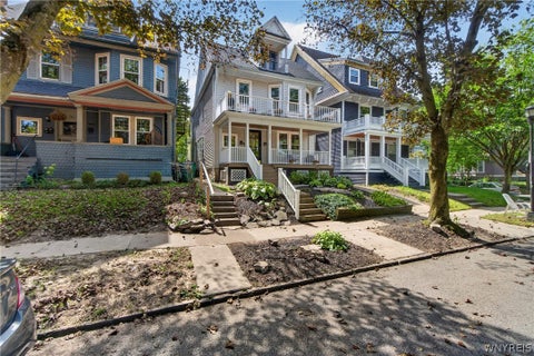 Tiny photo for 270 Lexington Avenue, Buffalo, NY 14222 (MLS # B1713432)