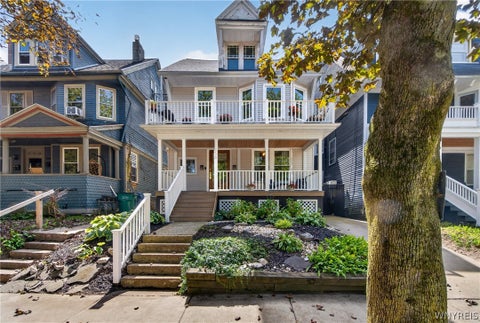 Photo of 270 Lexington Avenue, Buffalo, NY 14222 (MLS # B1713432)
