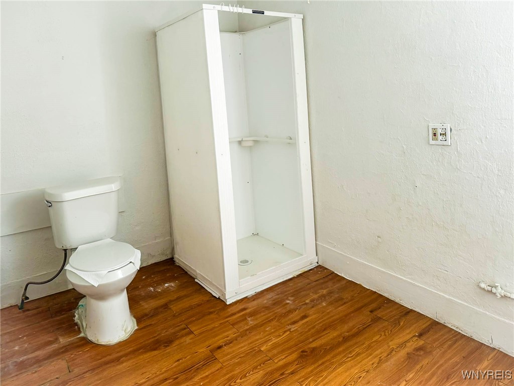 435 Elmwood Avenue, Niagara Falls, New York image 3