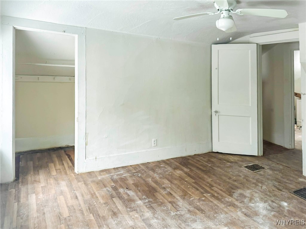 435 Elmwood Avenue, Niagara Falls, New York image 12