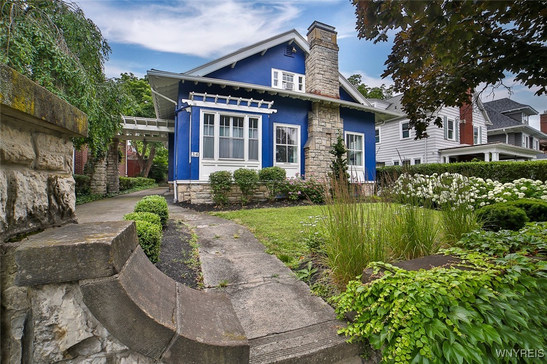 34 Jewett Parkway