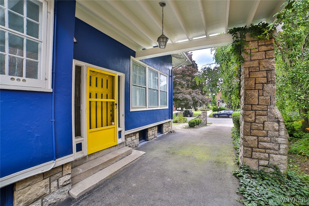 34 Jewett Parkway