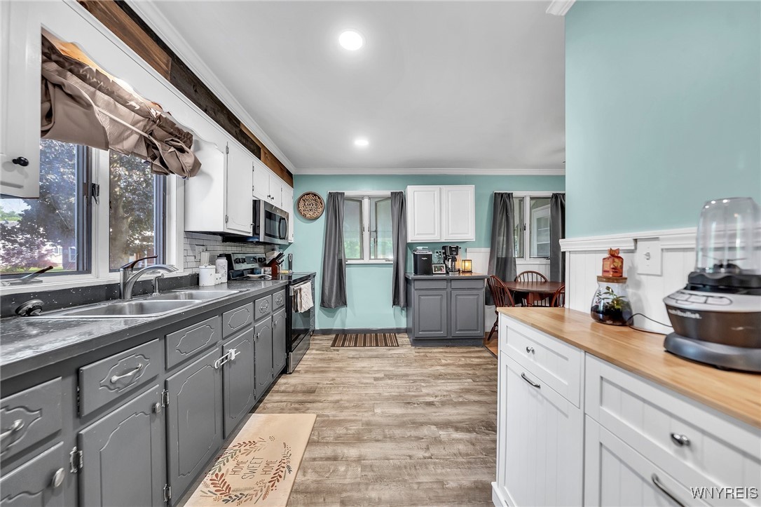 Hartland, New York 14105, United States, 4 Bedrooms Bedrooms, ,2 BathroomsBathrooms,Residential,Pending,150545