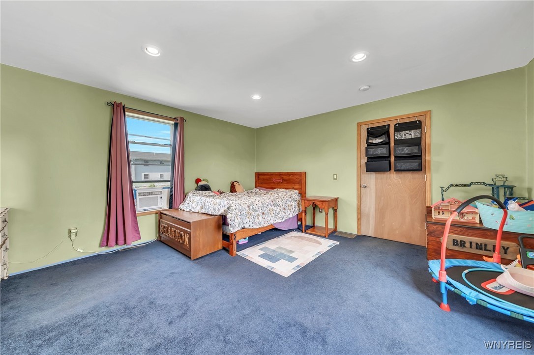 Hartland, New York 14105, United States, 4 Bedrooms Bedrooms, ,2 BathroomsBathrooms,Residential,Pending,150545