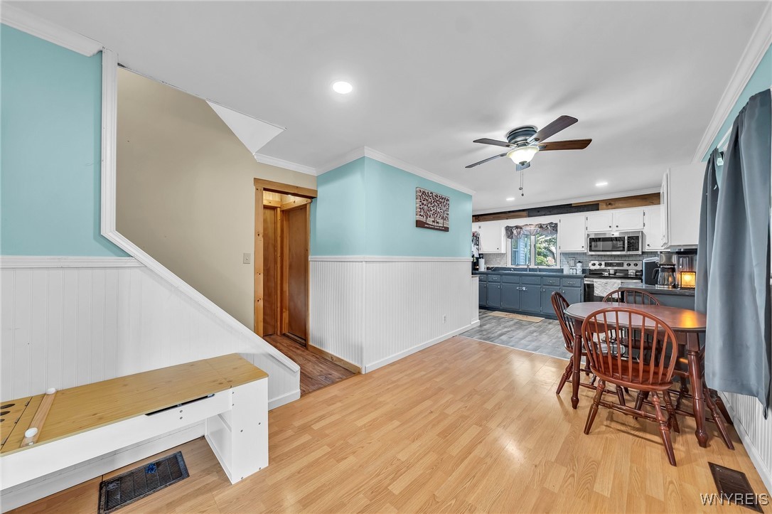 Hartland, New York 14105, United States, 4 Bedrooms Bedrooms, ,2 BathroomsBathrooms,Residential,Pending,150545