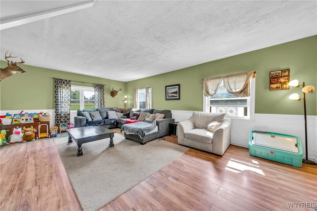 Hartland, New York 14105, United States, 4 Bedrooms Bedrooms, ,2 BathroomsBathrooms,Residential,Pending,150545