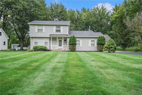 Photo of 7143 Akron Road, Lockport Town, NY 14094 (MLS # B1707906)