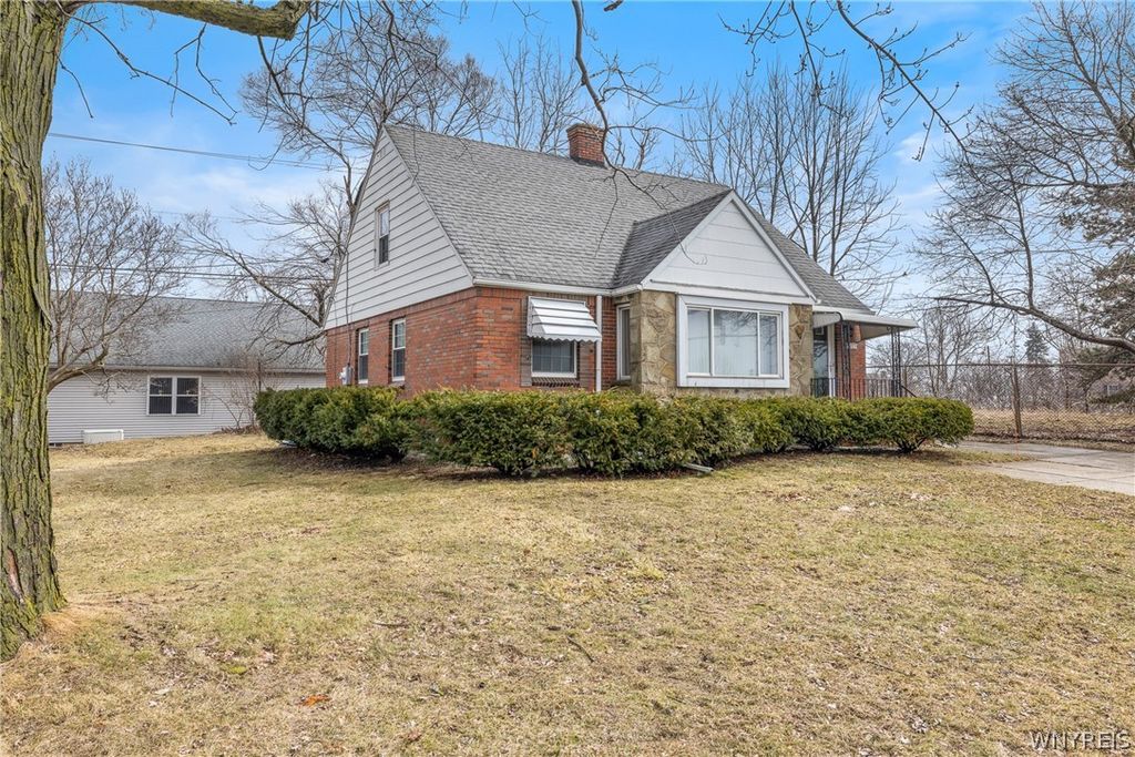 Photo of 4273 Union Road, Cheektowaga, NY 14225 (MLS # B1666656)