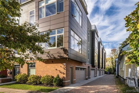 Townhouse For Sale - 197 W Utica Street #5<br/> Buffalo, NY 14222