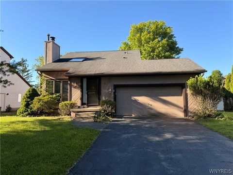 Homes For Sale - 47 Shady Grove Drive<br/> Amherst, NY 14051