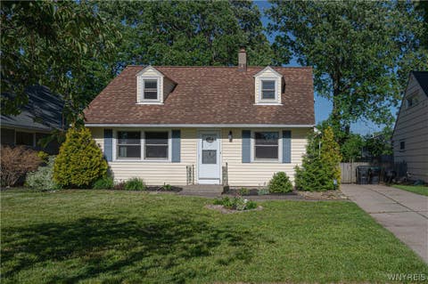 Homes For Sale - 73 Ashford Avenue<br/> Tonawanda, NY 14150