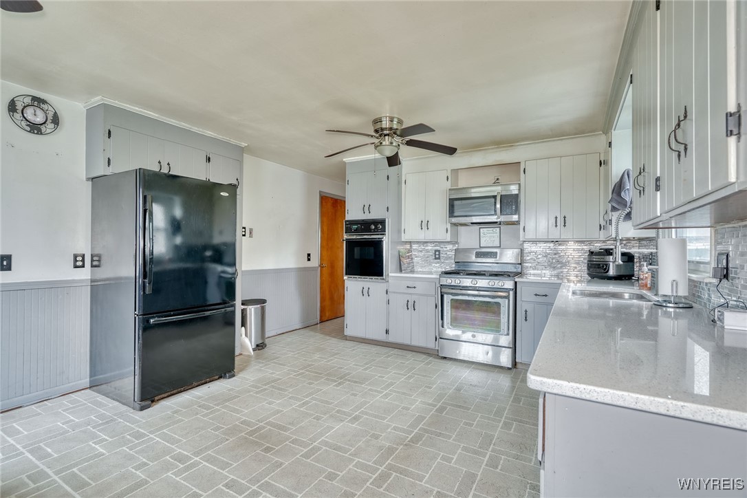 2658 W Walworth Road, Macedon, New York image 9