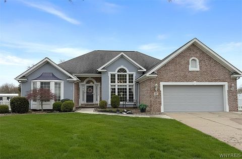 Photo of 27 Button Bush Court, Amherst, NY 14228 (MLS # B1678365)