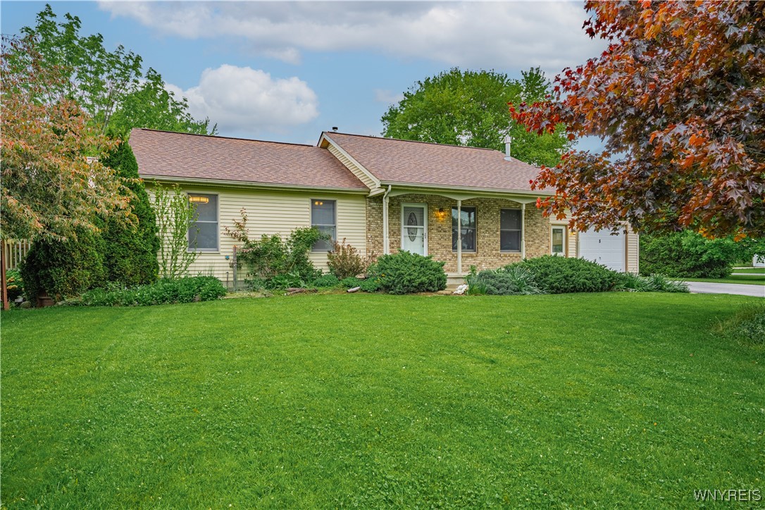 8 Casewood Drive, Wilson, New York image 1