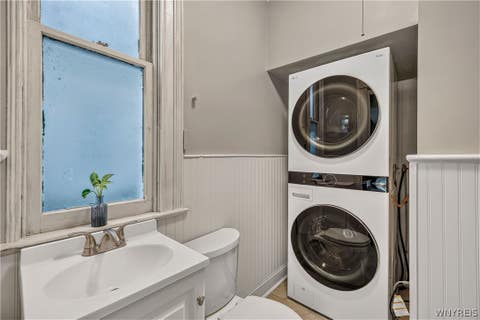 Tiny photo for 274 Hoyt Street, Buffalo, NY 14213 (MLS # B1692555)