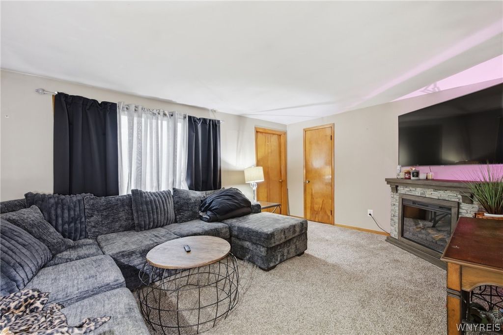 Photo of 98 Frontier Drive, Hamburg, NY 14219 (MLS # B1676619)