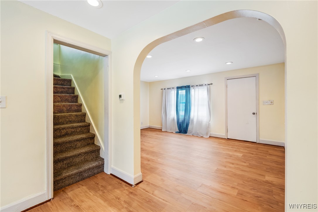321 Eggert Road, Cheektowaga, New York image 17